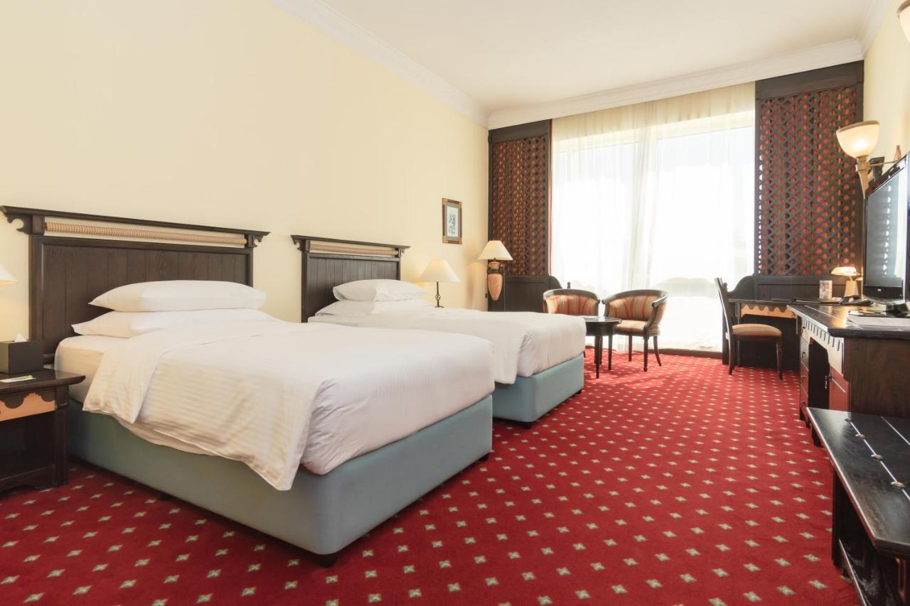Deluxe Twin Room complimentary shuttle to DXB Airport Terminal 1 & 3,1671866169:JPEG