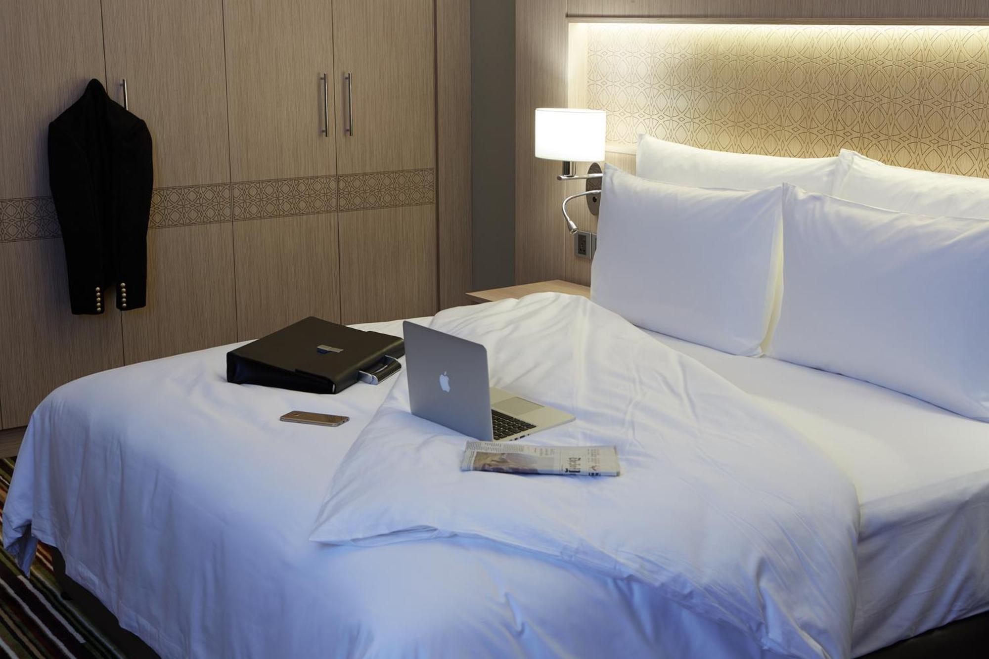Habitat King • Beach & Outlet Mall Shuttle • Dining • Ideal Getaway,1015344067:JPEG