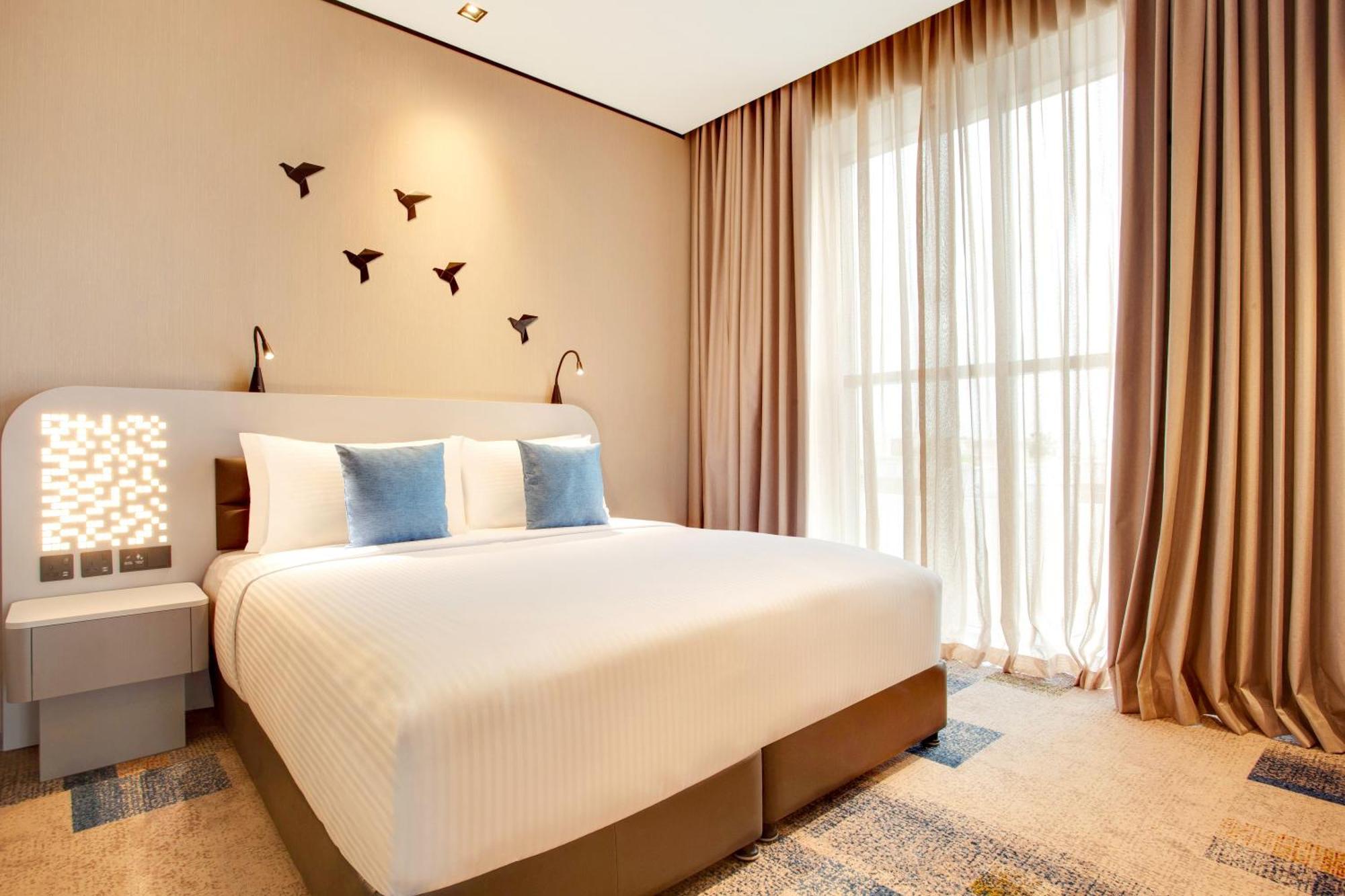 One Bedroom Suite,1458152260:JPEG