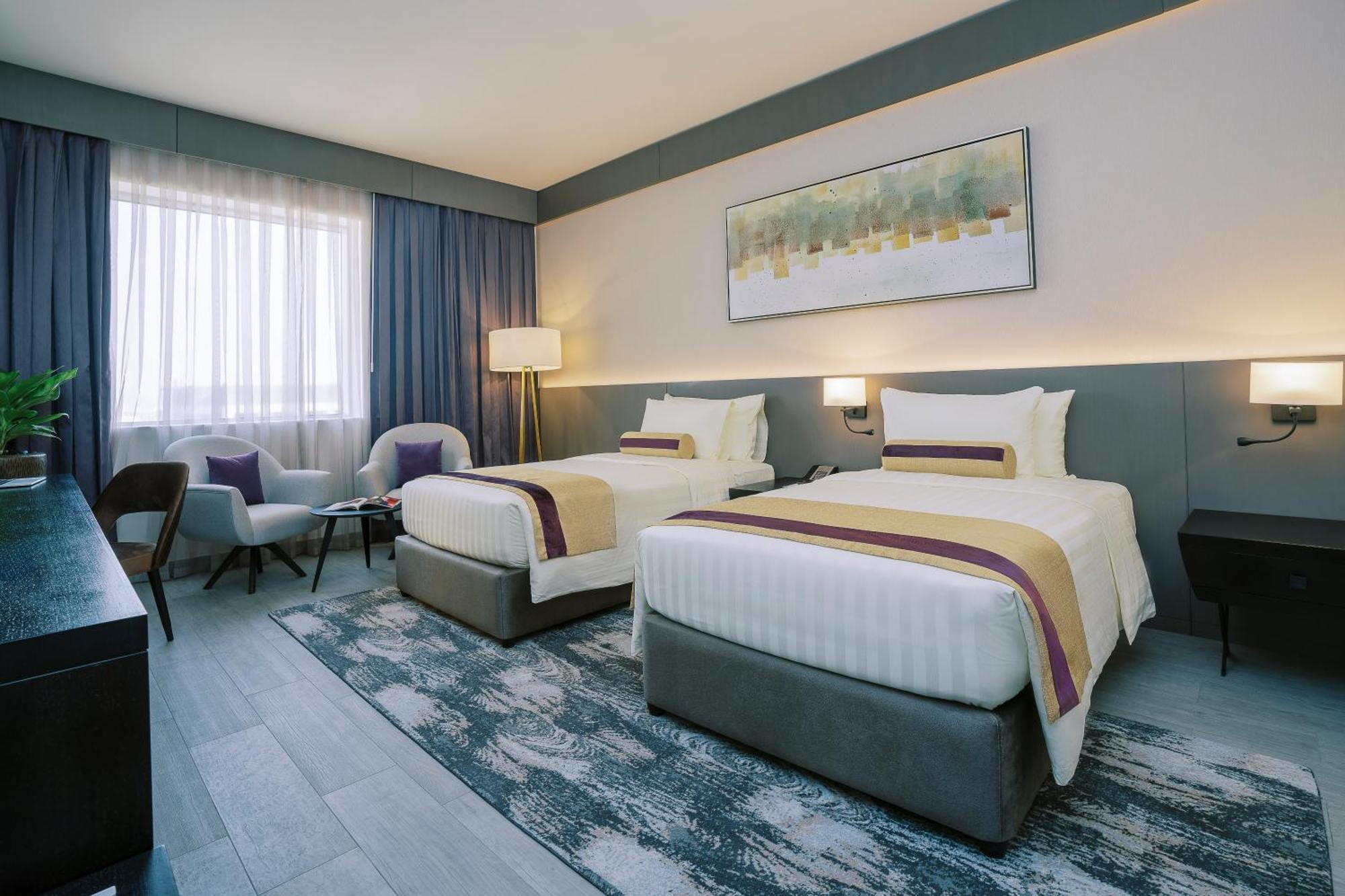 Deluxe Twin Room -15% off on F&B shuttle to Deira City Center, Al Ghurair Mall & La Mer Beach