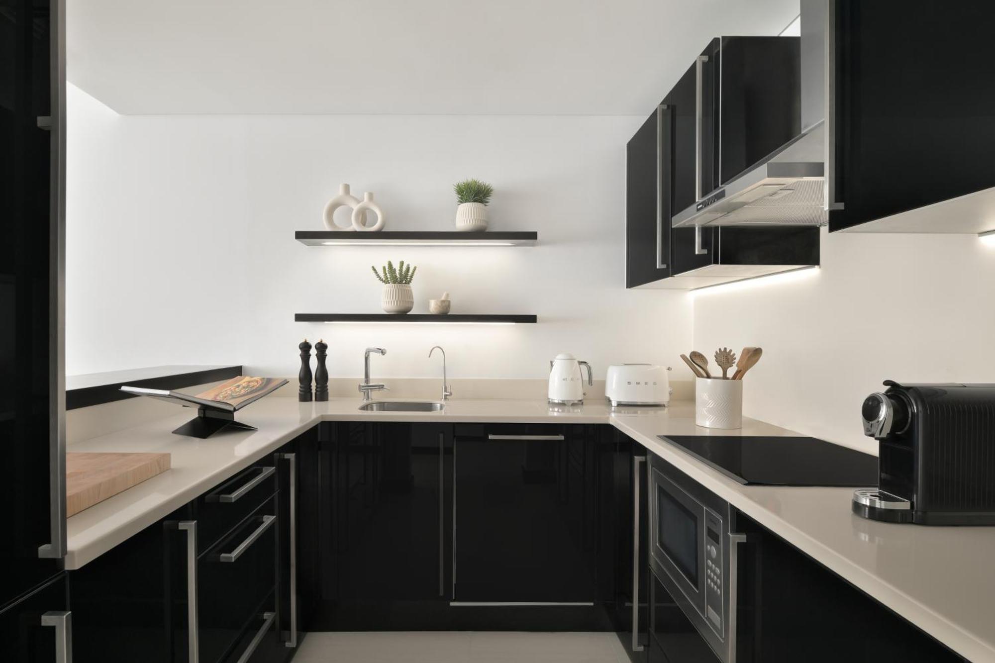 Three Bedroom Apartment 3 Bedroom Apartment Skyline view