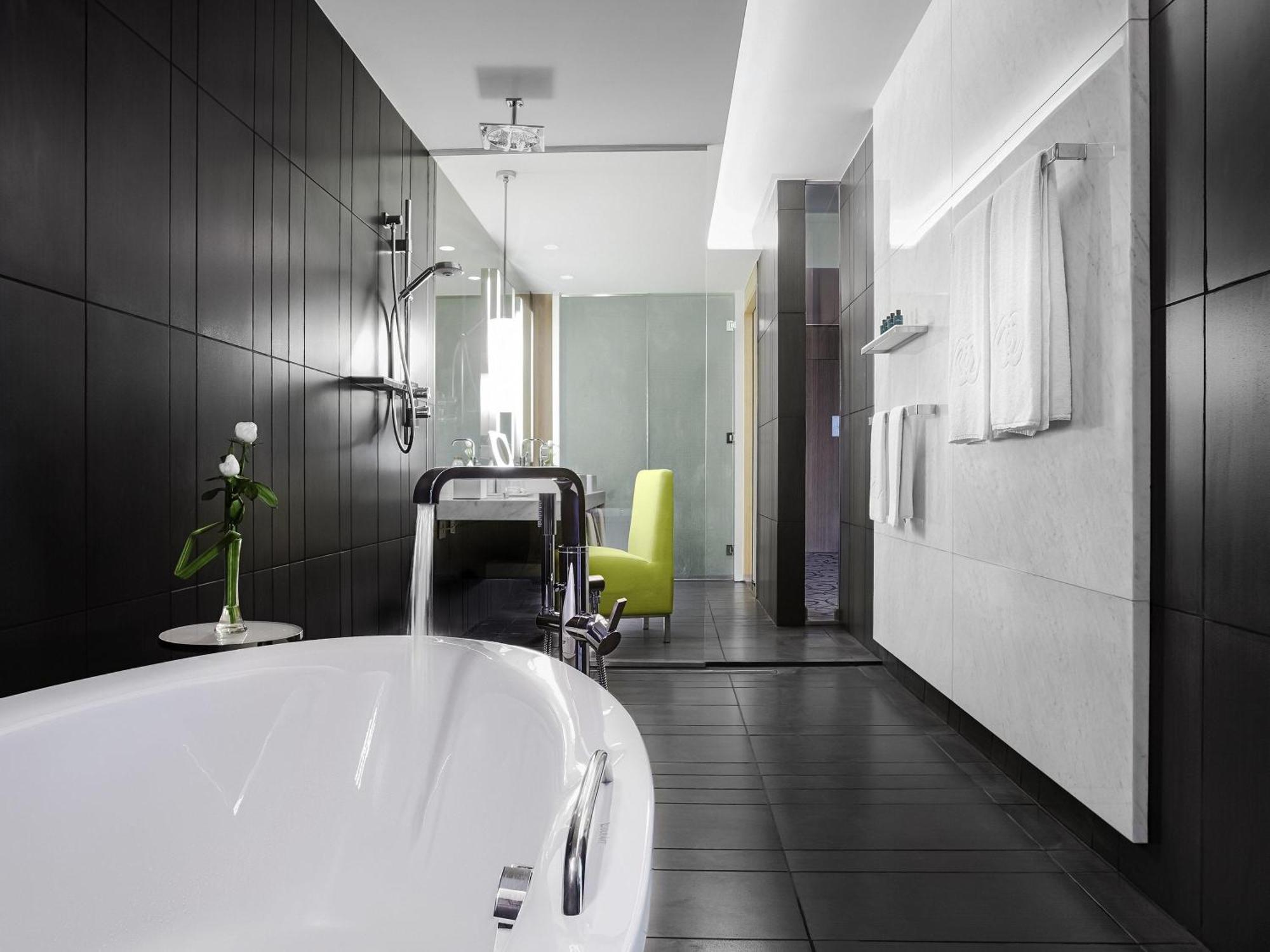Junior Suite King Bed Burj Khalifa View,1771837694:JPEG