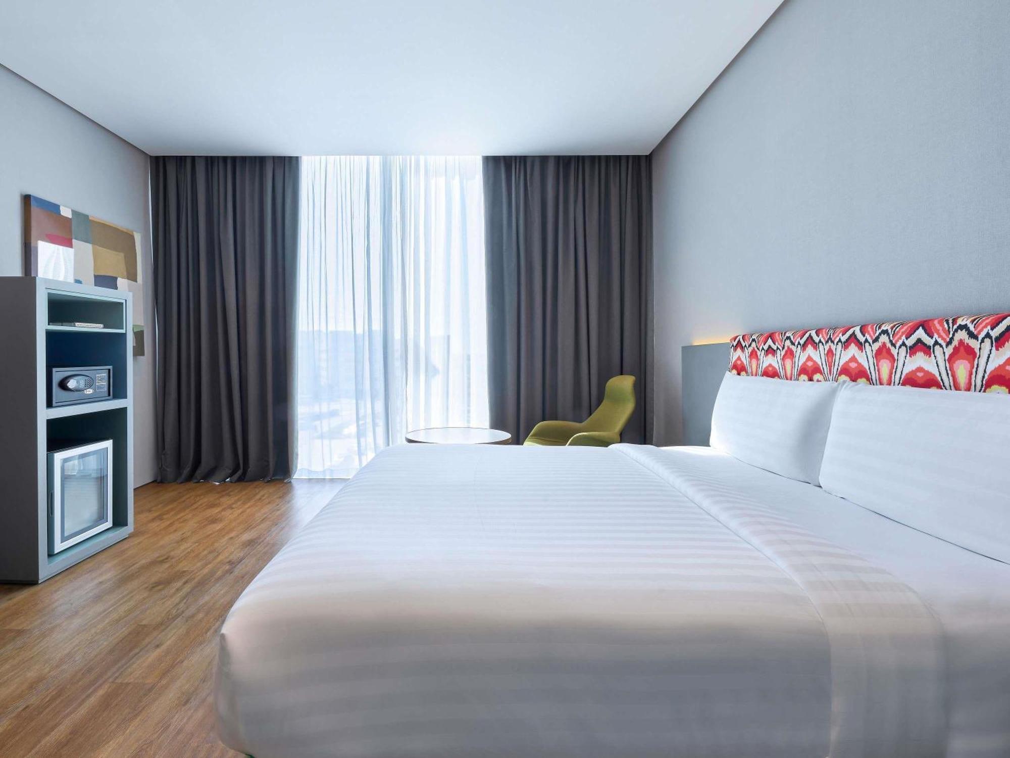 Standard Double Room City Side