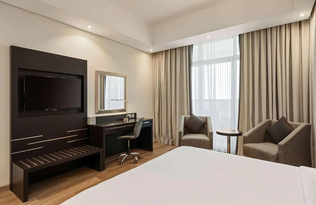 Ramada By Wyndham Dubai Barsha Heights-1