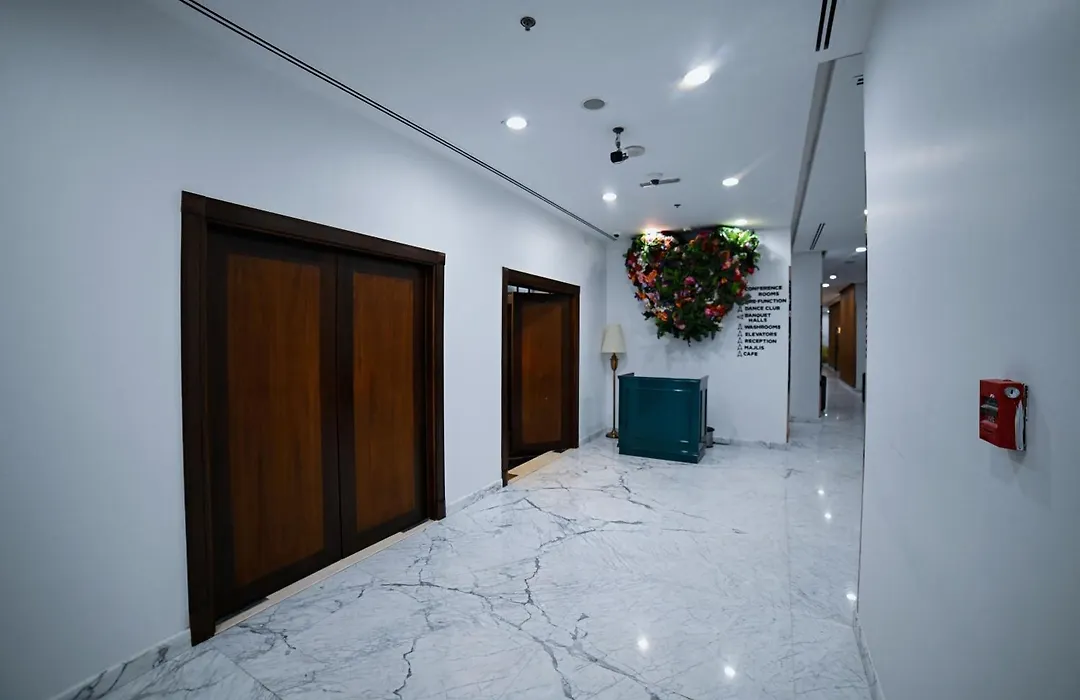 Seven Seas Hotel-1