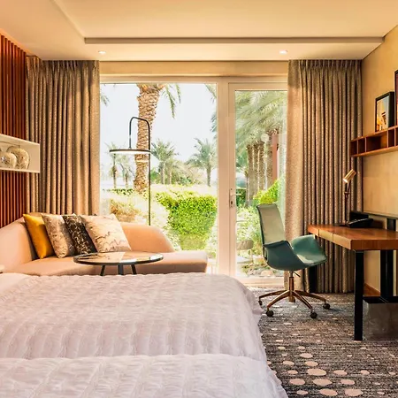 Le Meridien Dubai Hotel & Conference Centre-3