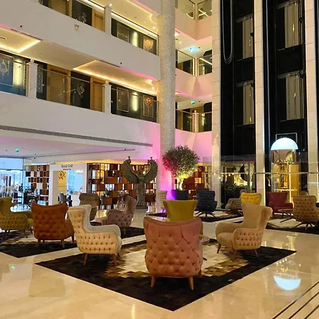 Royal Central Hotel And Resort The Palm-3
