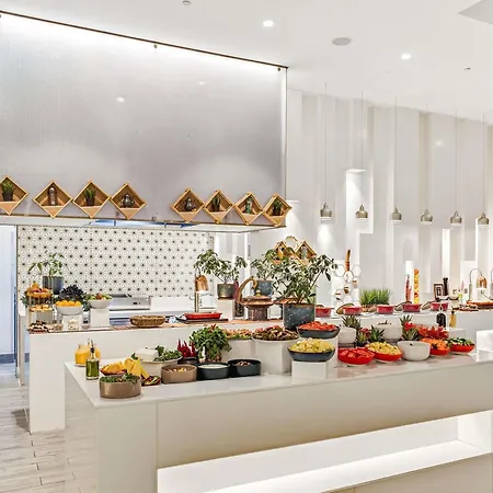 Grand Mercure Dubai City-3