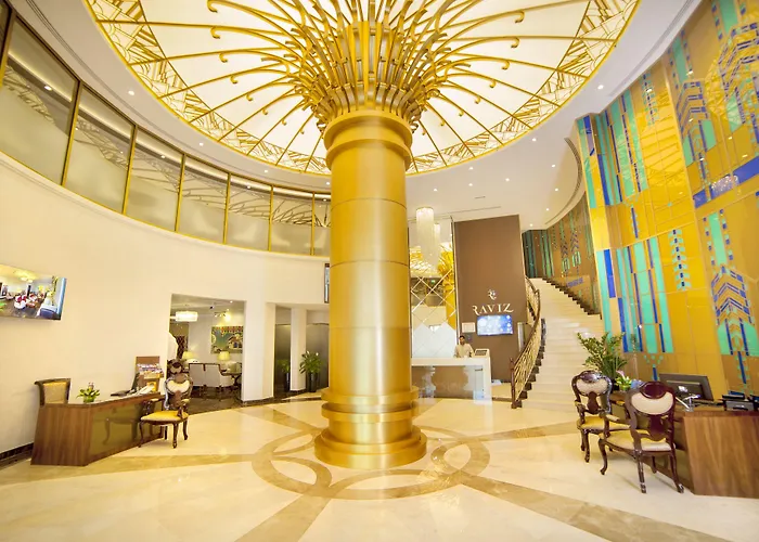 Raviz Center Point Hotel Dubai