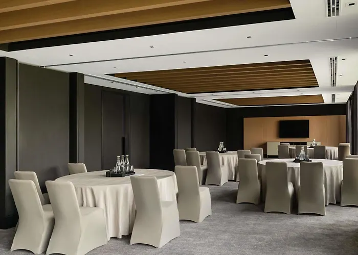 Dubai Spa HotelsDelano At Bluewaters